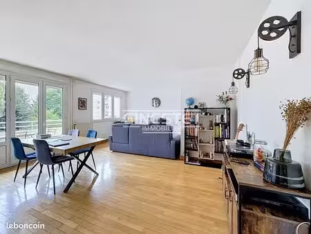 appartement 5 pièces 82 m²