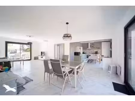 vente maison 7 pièces 190 m² à eyrans (33390)  195 064 €