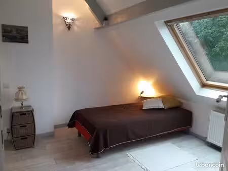 chambre meublée