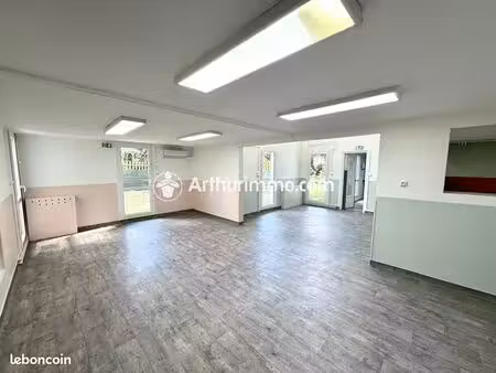 bureaux  local commercial 224 m² bondoufle