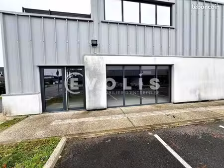 local commercial 81 m²