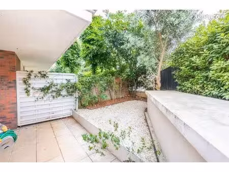 appartement 49 m² avec terrasse  jardin  parking & cave