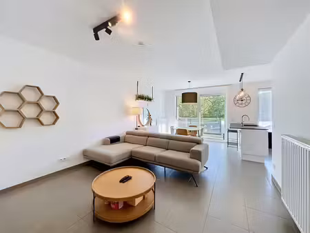 appartement à louer à henriette lauwerslaan 5 wezembeek-oppem (vbe54960)