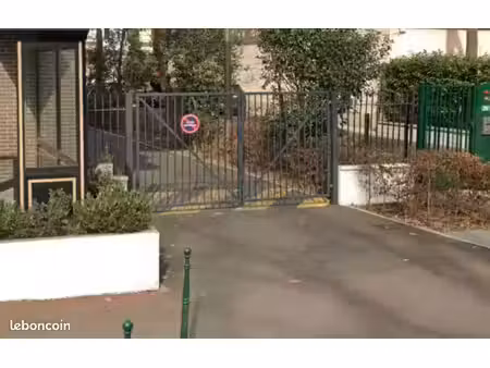 parking rueil malmaison