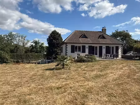 charmante maison familiale avec grand jardin
