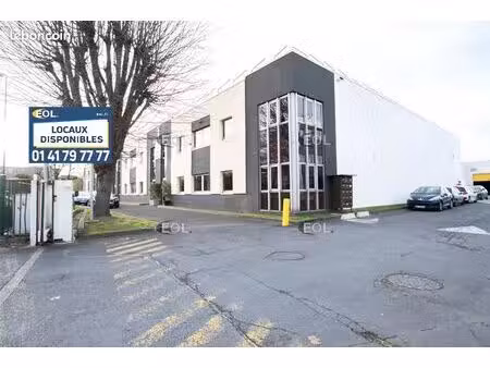local d'activité 1 086 m²
