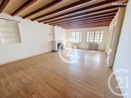 maison 3 pièces 191 m²