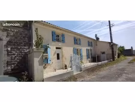 maison charentaise en pierre 140 m² – 4 chambres - entre cognac et saintes