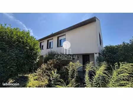 maison 7 pièces 123 m²