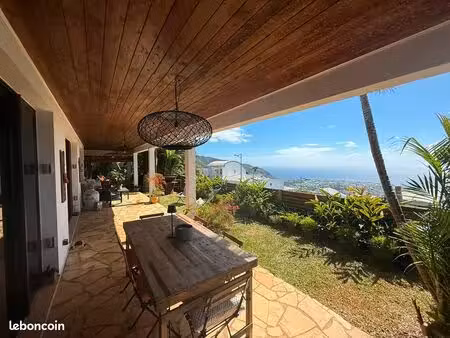 à vendre saint denis - colline des camélias – propriété de caractère – vue océan