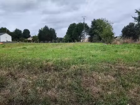 terrain 1 450 m² la chapelle gonaguet