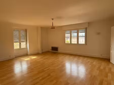 appartement 3 pièces 92 m²