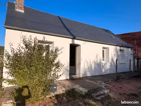 maison individuelle avec terrasse et jardin