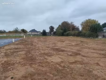 terrain 540 m² vitot
