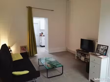 maison meublé à louer situé à rugles