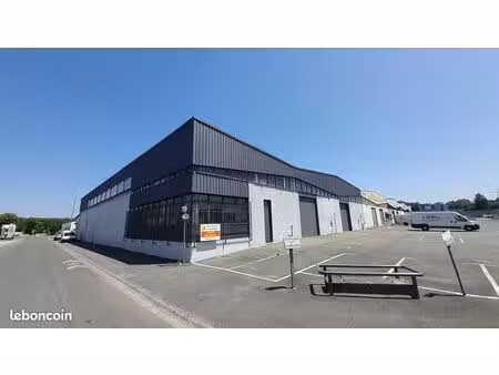 local commercial 2230 m² boulazac isle manoire