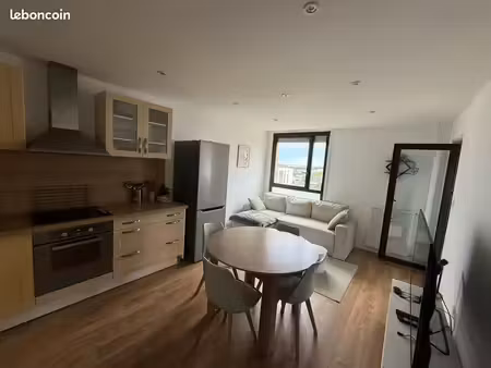 appartement 1 pièce 9 m²