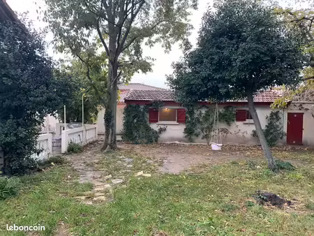 jolie maisonnette pour étudiants