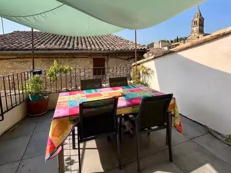 jolie maison de village avec terrace  rénovée 2026