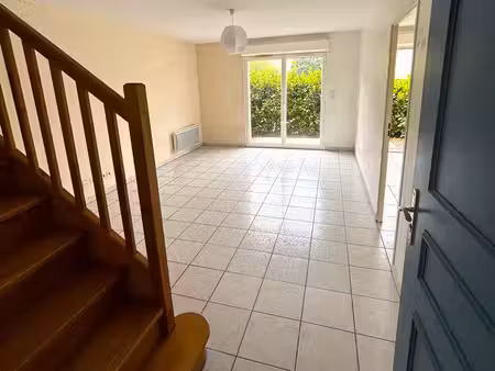 villa duplex à muret