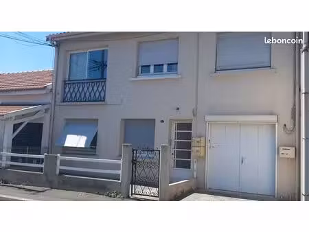floirac – ensemble immobilier 2 appartements + jardin + local artisanal