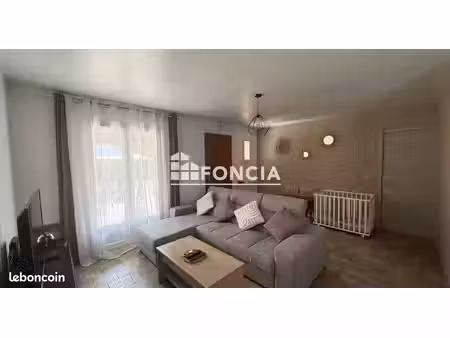 maison t4 de 80 m2 de plain pied à collorgues