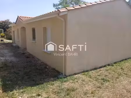 maison contemporaine au calme  économe en énergie  parfait état  équipée de panneaux solai