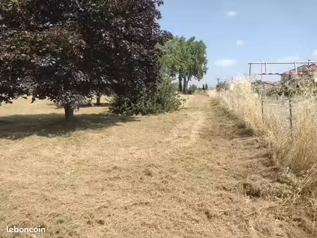terrain 2484 m2