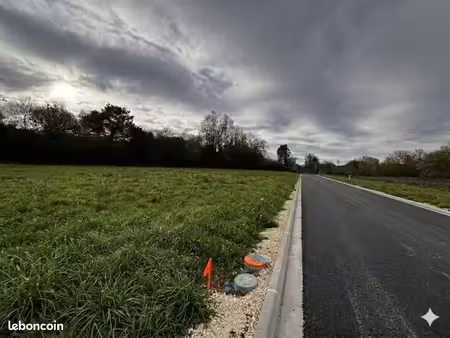 terrain 834 m² gauriaguet