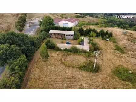 terrain 343789 m² belmont