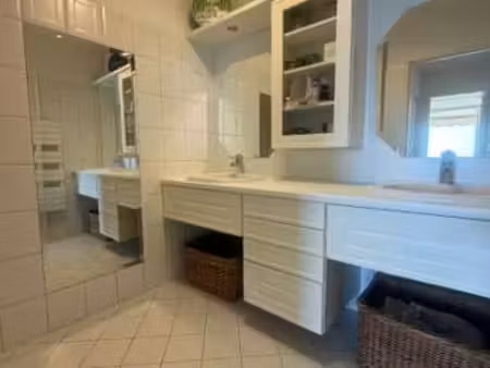 vente appartement 4 pièces bord de mer à larmor-plage (56260) : à vendre 4 pièces bord de 