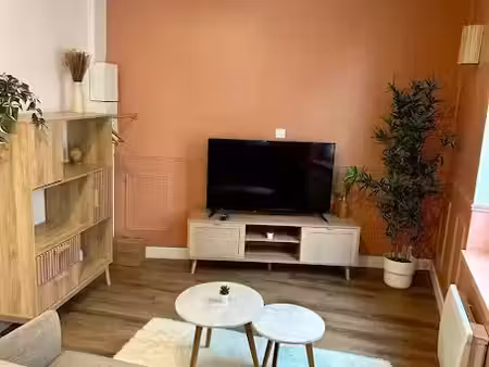 location meublée appartement 1 pièce 24 m² à melun (77000)  790 €