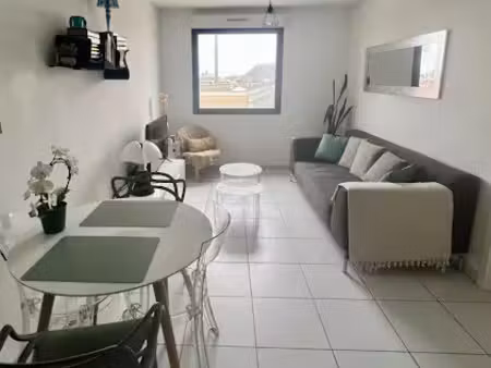 location meublée appartement 3 pièces 62 m² à metz (57000)  1 130 €