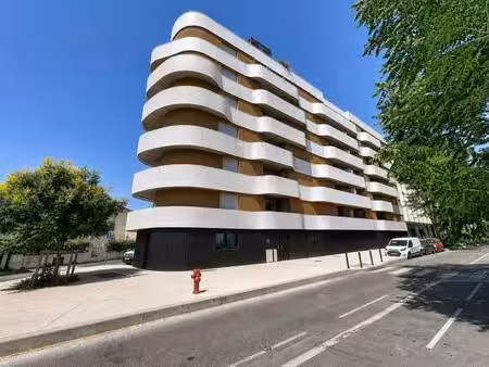 f3 avec terrasse – montpellier nouvelle mairie