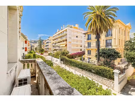 location appartement 3 pièces à nice (06100)