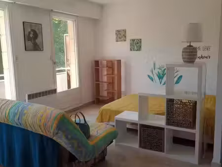 location appartement 1 pièce 30 m² à nîmes (30000)
