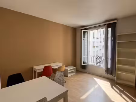 2 pièces 75018 paris 37.59m²