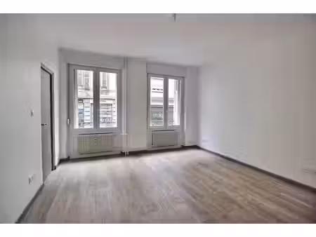 location appartement 3 pièces 68 m² à strasbourg (67000)  1 300 €