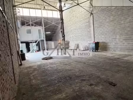 location entrepôt persan 95340 300m²