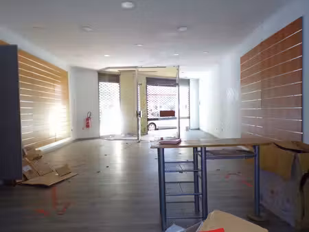 vente locaux professionnels à beziers (34500)  90 695 €