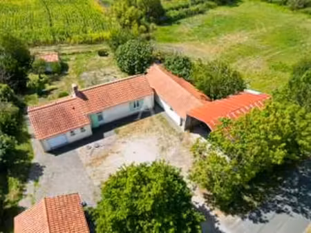 vente maison au perrier (85300) : à vendre / 68m² le perrier