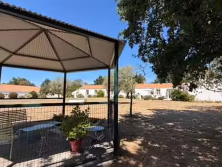 vente longère et corps de ferme à soullans (85300) : à vendre / 235m² soullans