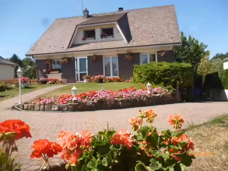 a vendre sainte-maure maison familiale 181 m2  7 chambres  a