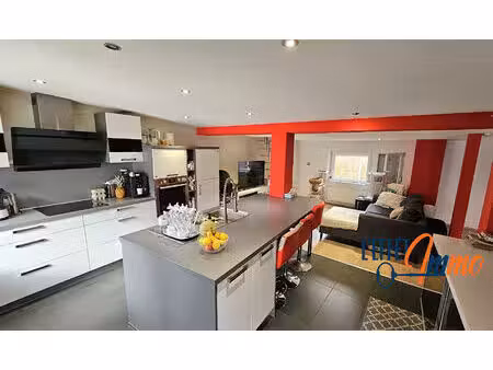 bergholtz-zell ? maison vigneronne 122m² - 4 chambres avec cour  stationnement et dépendan