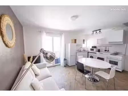 location t3 meublé de 46 m² – pérols (proche tram & plages)