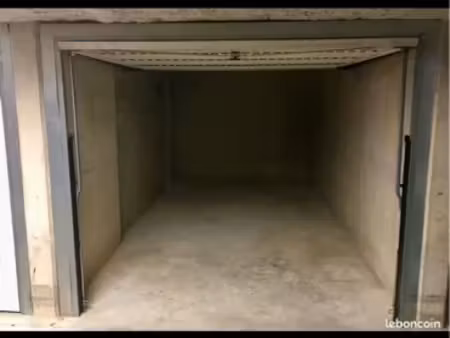 box/garage