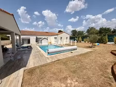 vente maison piscine à fors (79230) : à vendre piscine / 154m² fors