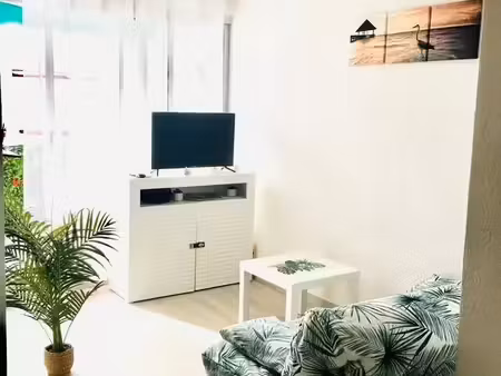 studio 200m plage du couchant