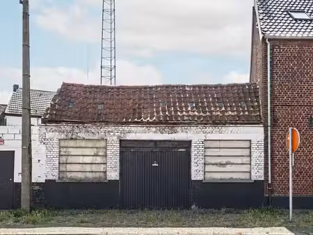 hangar à rénover!
