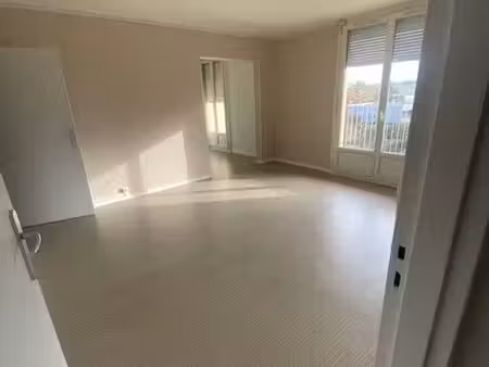 appartement 4 pièces 104 m²